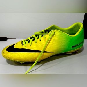 Men’s Nike Mercurial Vapor IX soccer shoes